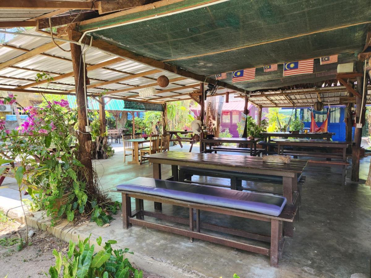 Gecko Guesthouse Пантай-Сенанг Экстерьер фото