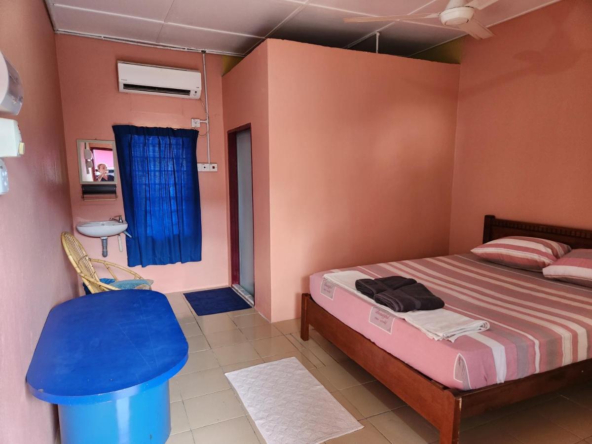 Gecko Guesthouse Пантай-Сенанг Экстерьер фото
